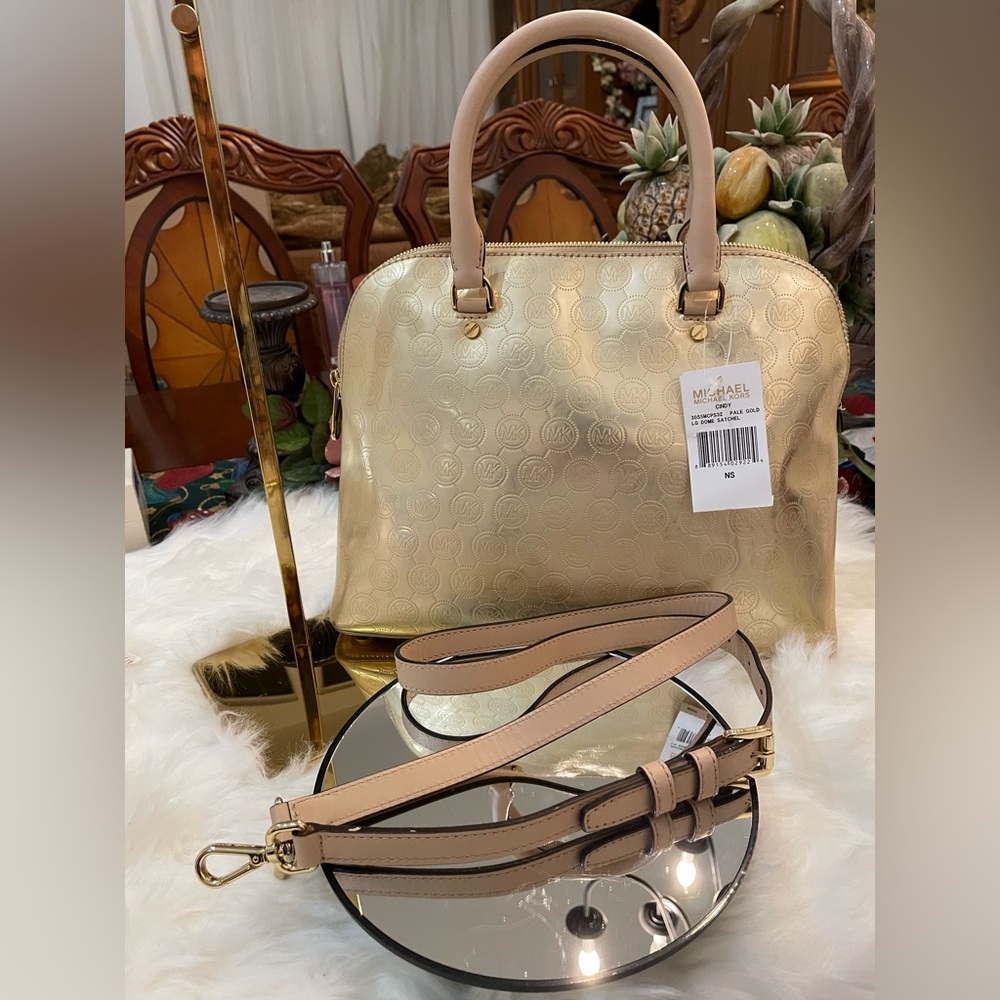 Michael Kors Cindy Pale Gold Large Dome Satchel 2 way Bag/Crossbody